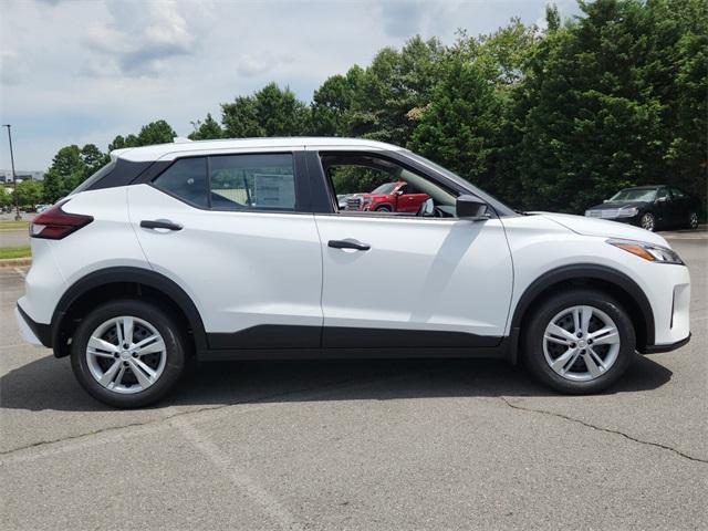 new 2025 Nissan Kicks Play car, priced at $23,850