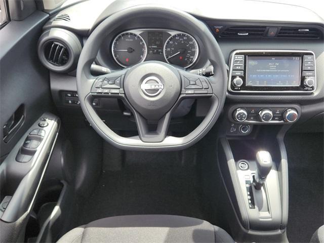 new 2025 Nissan Kicks Play car, priced at $23,850