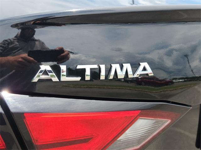 used 2022 Nissan Altima car, priced at $19,000