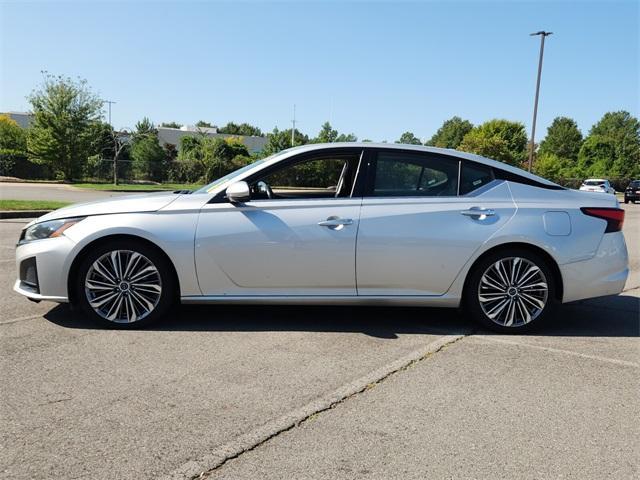 used 2023 Nissan Altima car, priced at $23,200
