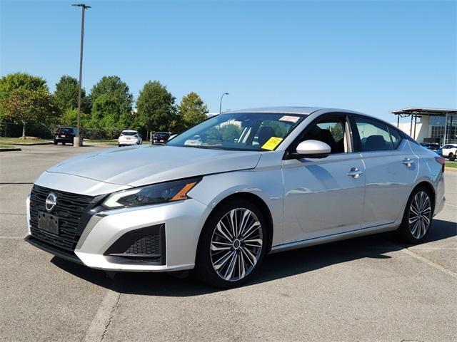 used 2023 Nissan Altima car, priced at $23,200