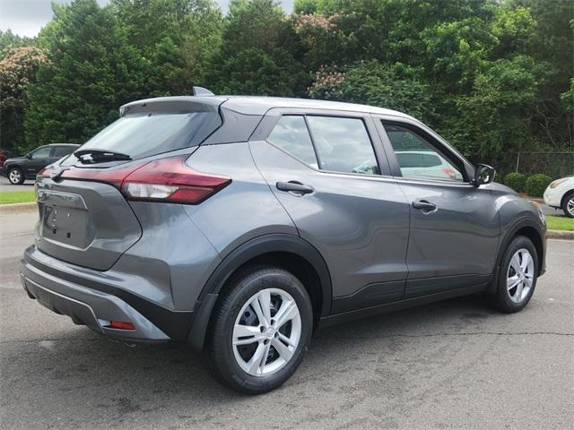 new 2025 Nissan Kicks Play car, priced at $23,850