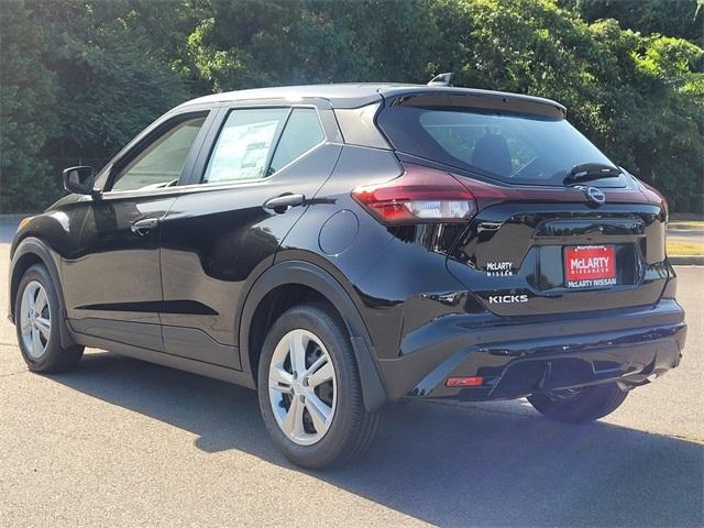 new 2025 Nissan Kicks Play car, priced at $23,850