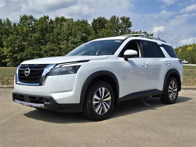 new 2025 Nissan Pathfinder car, priced at $36,340