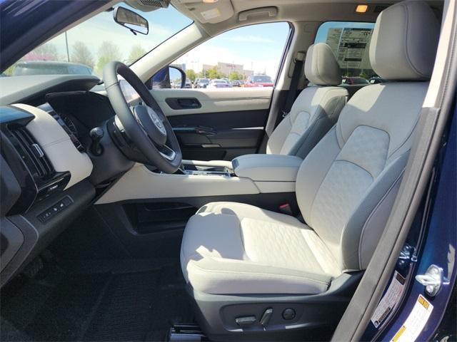 new 2025 Nissan Pathfinder car, priced at $40,313