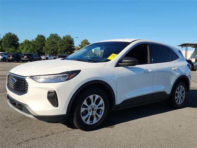 used 2023 Ford Escape car, priced at $20,900