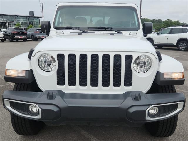 used 2023 Jeep Gladiator car, priced at $27,550
