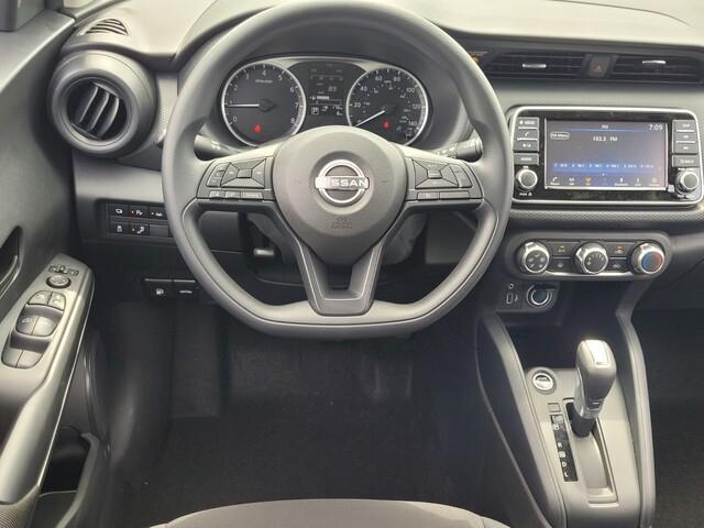 new 2025 Nissan Kicks Play car, priced at $23,203