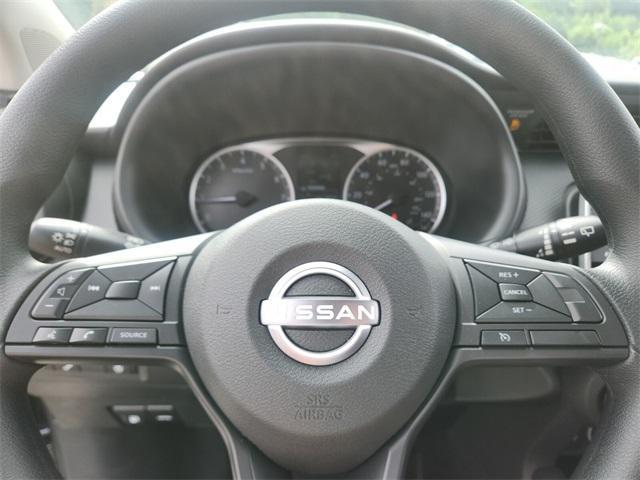 new 2025 Nissan Kicks Play car, priced at $23,850