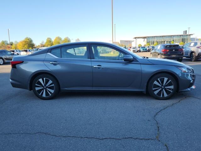 used 2022 Nissan Altima car