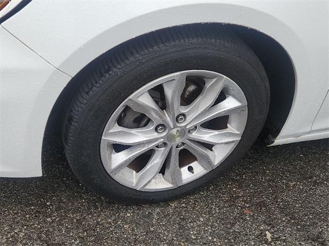 used 2020 Chevrolet Malibu car, priced at $12,000