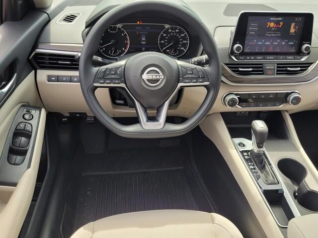 new 2025 Nissan Altima car, priced at $28,177