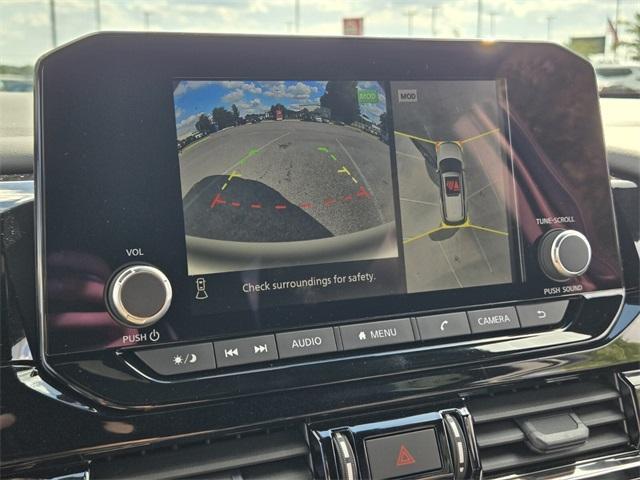 new 2025 Nissan Pathfinder car, priced at $37,016