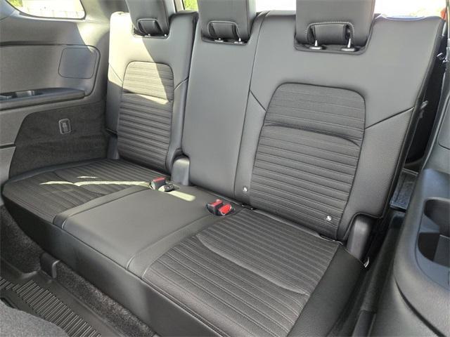 new 2025 Nissan Pathfinder car, priced at $37,016