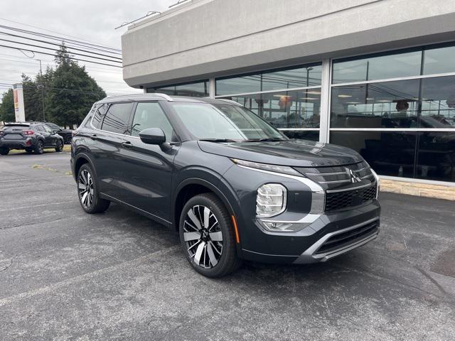 new 2025 Mitsubishi Outlander car, priced at $43,205