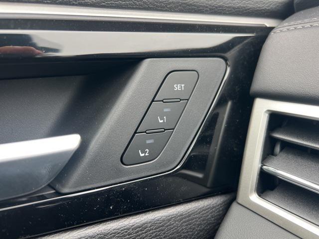 new 2025 Mitsubishi Outlander car, priced at $43,205