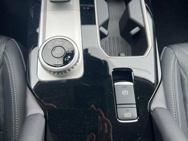 new 2025 Mitsubishi Outlander car, priced at $43,205