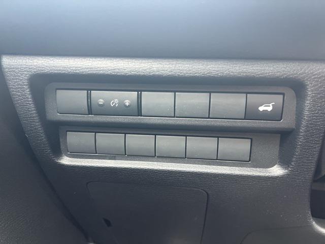 new 2025 Mitsubishi Outlander car, priced at $43,205