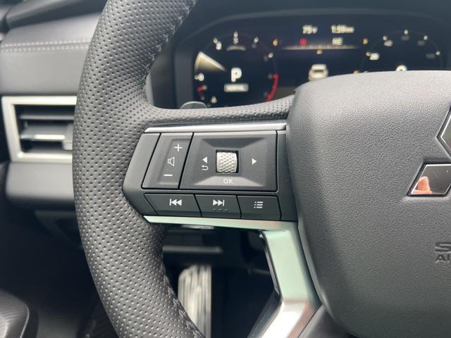 new 2025 Mitsubishi Outlander car, priced at $43,205