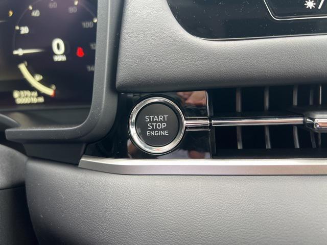 new 2025 Mitsubishi Outlander car, priced at $40,810