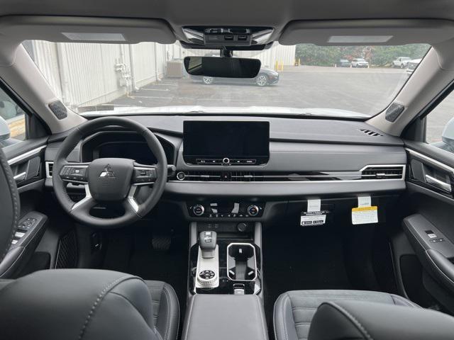 new 2025 Mitsubishi Outlander car, priced at $40,810