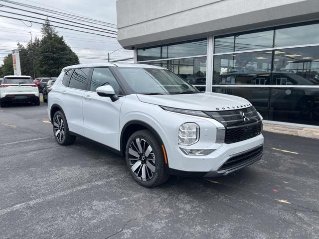 new 2025 Mitsubishi Outlander car, priced at $40,810