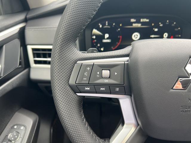 new 2025 Mitsubishi Outlander car, priced at $40,810