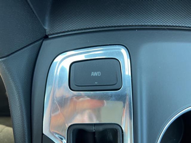 used 2023 Chevrolet Equinox car, priced at $24,299