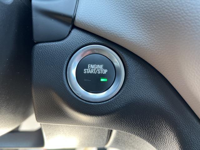 used 2023 Chevrolet Equinox car, priced at $24,299