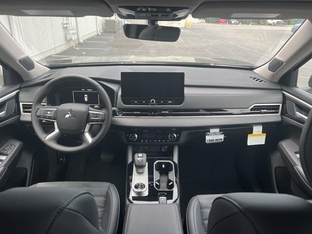 new 2025 Mitsubishi Outlander car, priced at $40,990