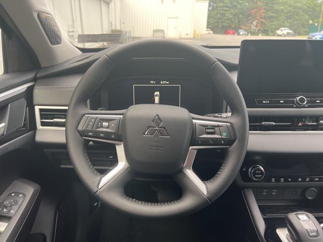 new 2025 Mitsubishi Outlander car, priced at $40,990