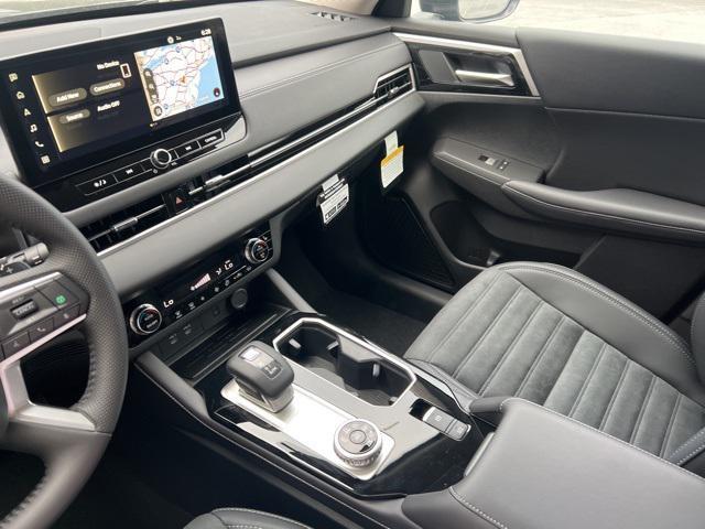 new 2025 Mitsubishi Outlander car, priced at $40,990