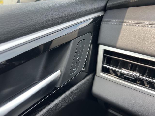 new 2025 Mitsubishi Outlander car, priced at $43,205