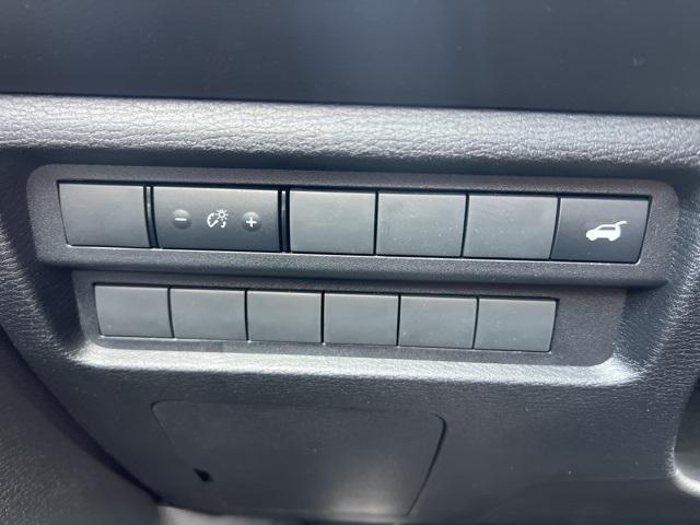 new 2025 Mitsubishi Outlander car, priced at $43,205