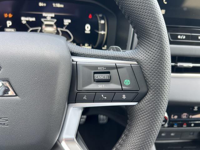 new 2025 Mitsubishi Outlander car, priced at $43,205