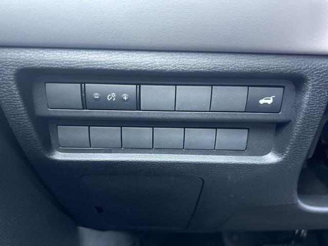 new 2025 Mitsubishi Outlander car, priced at $38,625