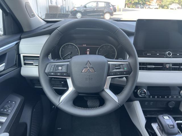 new 2025 Mitsubishi Outlander car, priced at $38,625