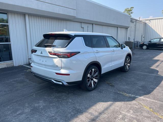 new 2025 Mitsubishi Outlander car, priced at $38,625