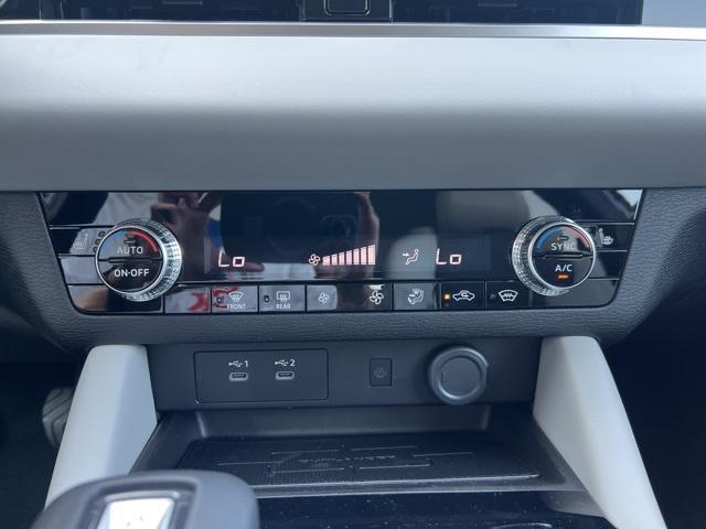 new 2025 Mitsubishi Outlander car, priced at $38,625