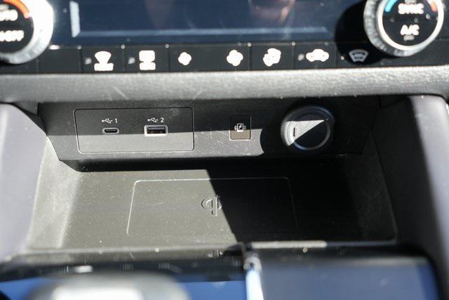 used 2024 Mitsubishi Outlander car, priced at $27,990