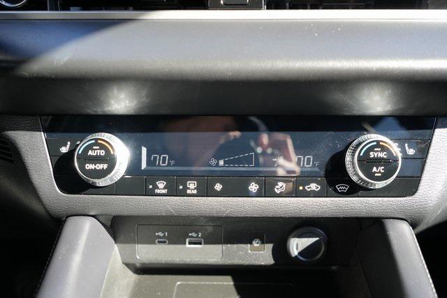 used 2024 Mitsubishi Outlander car, priced at $27,990