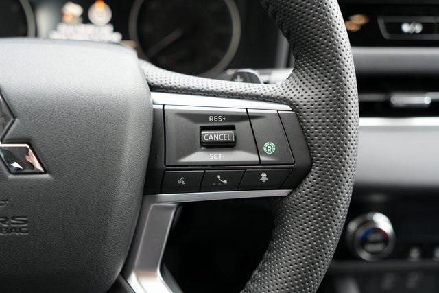 new 2025 Mitsubishi Outlander car, priced at $44,315