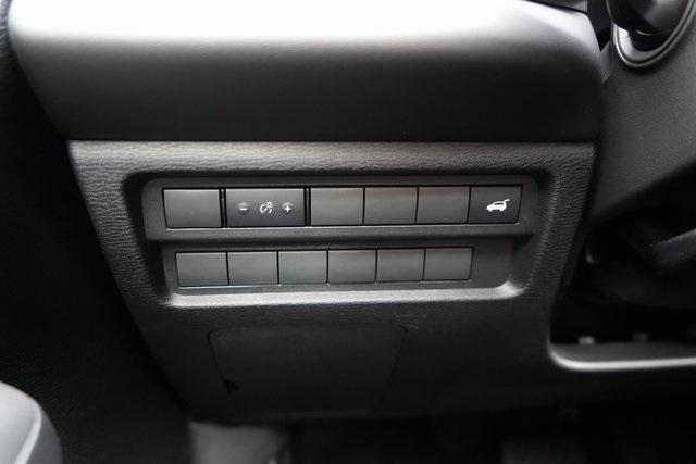 new 2025 Mitsubishi Outlander car, priced at $44,315