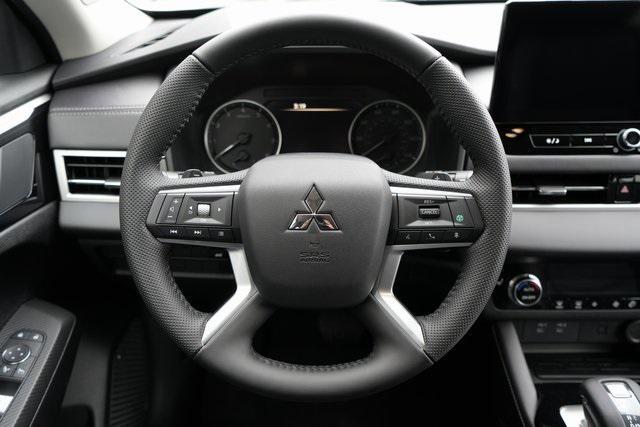 new 2025 Mitsubishi Outlander car, priced at $44,315