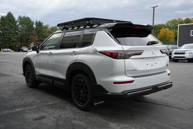 new 2025 Mitsubishi Outlander car, priced at $44,315