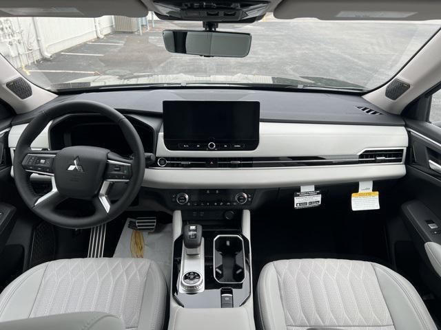 new 2025 Mitsubishi Outlander car, priced at $46,590
