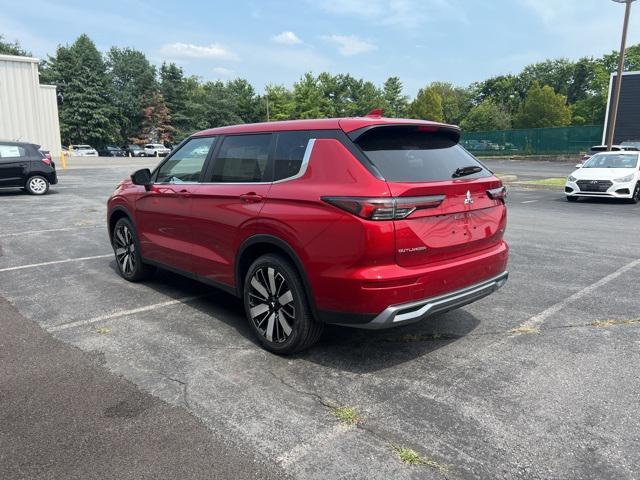 new 2025 Mitsubishi Outlander car, priced at $38,230