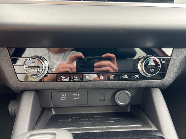 new 2025 Mitsubishi Outlander car, priced at $41,810