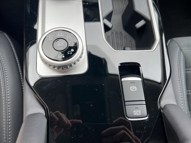 new 2025 Mitsubishi Outlander car, priced at $41,810