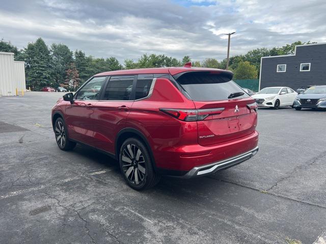 new 2025 Mitsubishi Outlander car, priced at $41,810